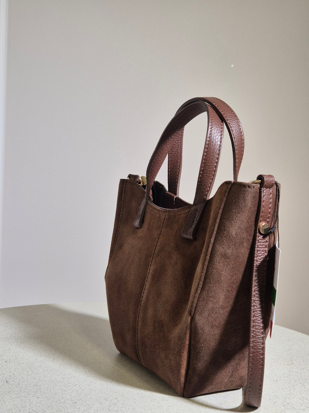Mini shopperka z włoskiej skóry w kolorze camel