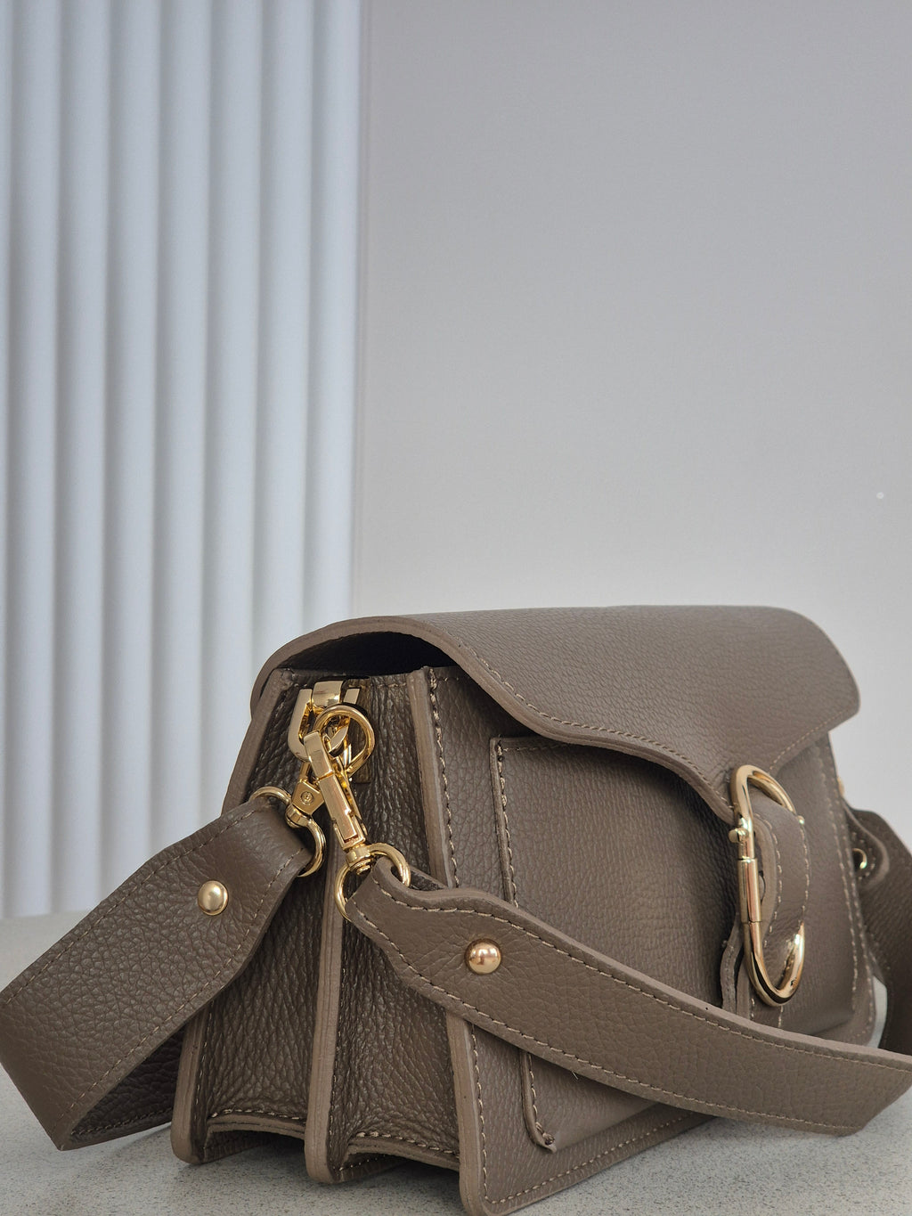 Torebka skórzana VELUTO dark taupe