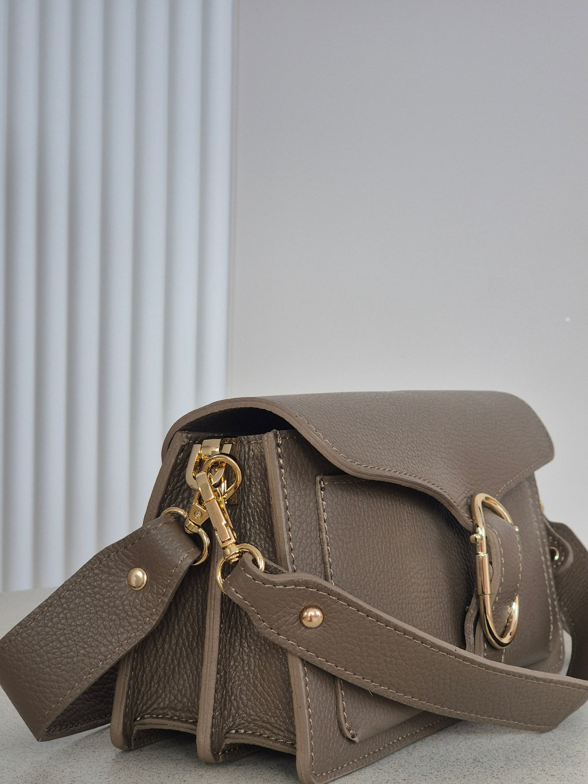 Torebka skórzana VELUTO dark taupe
